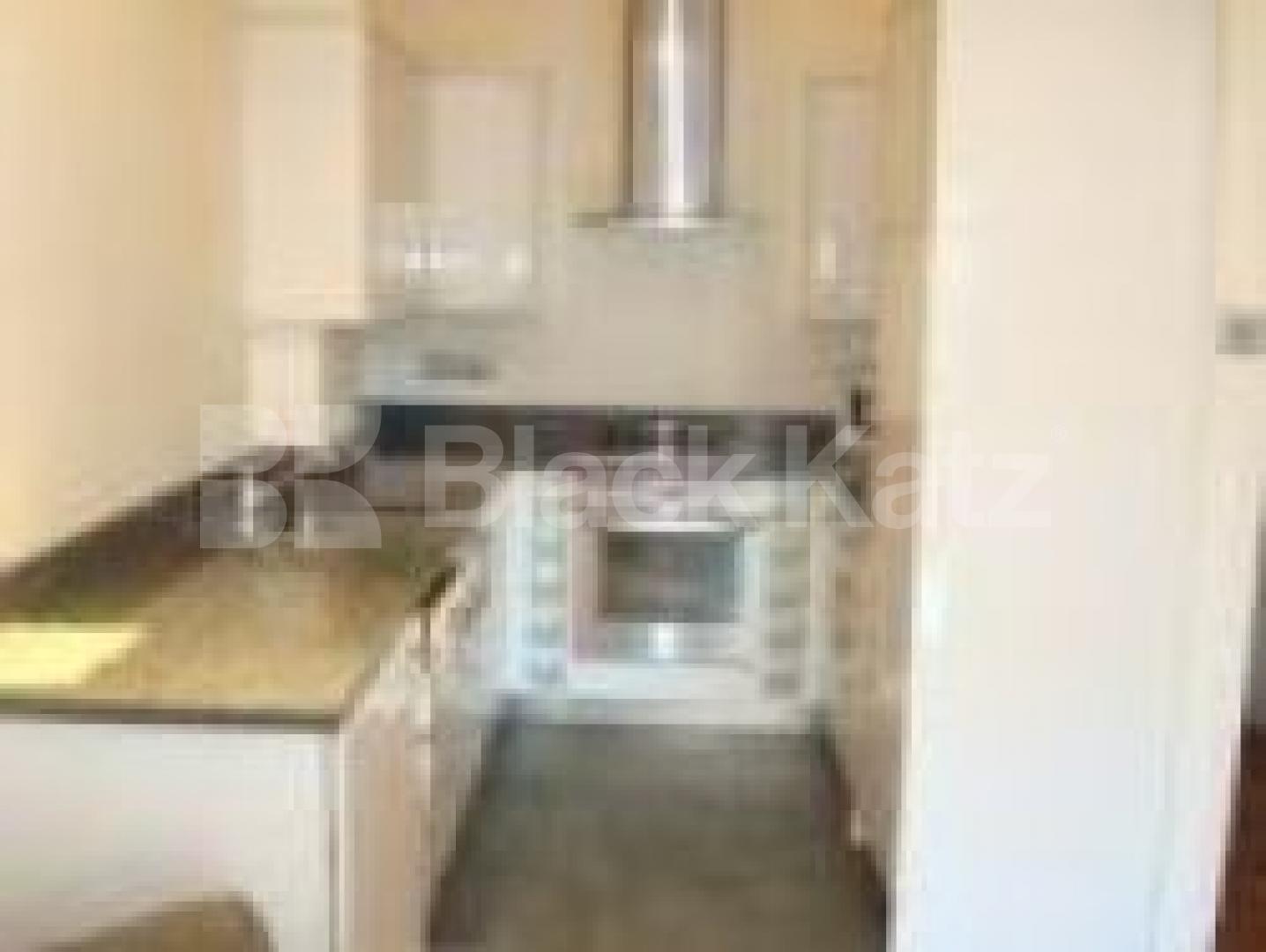 			Garden Flat !!, 2 Bedroom, 1 bath, 1 reception Flat			 Ellington Street, Islington